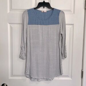 Minimi Women’s Blue Stripe 3/4 Sleeve Pullover Shirt - Size Medium